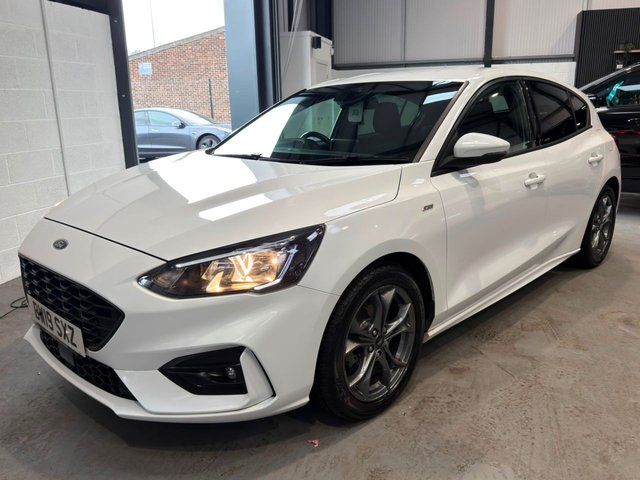 View our FORD FOCUS