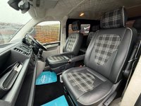USED 2018 68 VOLKSWAGEN TRANSPORTER 2.0 TDI T32 BlueMotion Tech Highline Kombi Van 5dr Diesel DSG FWD SWB Euro 6 (s/s) (150 ps) 