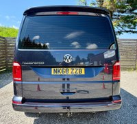 USED 2018 68 VOLKSWAGEN TRANSPORTER 2.0 TDI T32 BlueMotion Tech Highline Kombi Van 5dr Diesel DSG FWD LWB Euro 6 (s/s) (150 ps) 