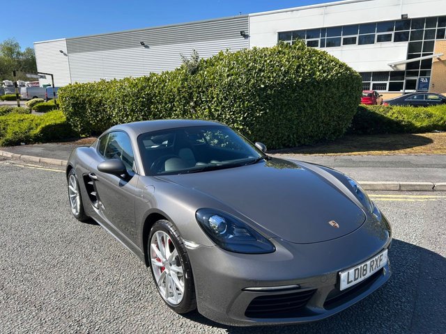 2018 PORSCHE 718 CAYMAN
