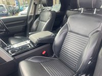 USED 2019 19 LAND ROVER DISCOVERY 3.0 SD V6 HSE SUV 5dr Diesel Auto 4WD Euro 6 (s/s) (306 ps) AN ABSOLUTELY STUNNING ADDITION TO OUR VAST LAND ROVER SELECTION+4 WHEEL DRIVE+7 SEATER+DIESEL+AUTOMATIC+JUST 2 FORMER KEEPERS+SERVICE HISTORY+ULEZ COMPLIANT+PRIVACY GLASS+FULL LEATHE INTERIOR+FULL PANORAMIC GLASS ROOF+SATELLITE NAVIGATION+PARK ASSIST+CLIMATE CONTROL+21 INCH ALLOY WHEELS+1 FULL YEARS MOT PRIOR TO COLLECTION+COST NEW &pound;63390 MAKING THIS USED VEHICLE ABSOLUTELY PHENOMENAL VALUE AT OUR LOW PRICE+CALL TODAY TO SPEAK WITH OUR EXPERIENCED SALES ADVISORS AND SECURE A VIEWING!!!!!!!!!!!!