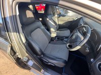 USED 2017 67 TOYOTA AURIS 1.8 VVT-h Excel Hatchback 5dr Petrol Hybrid CVT Euro 6 (s/s) (Safety Sense) (136 ps) 
