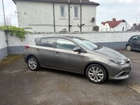 USED 2017 67 TOYOTA AURIS 1.8 VVT-h Excel Hatchback 5dr Petrol Hybrid CVT Euro 6 (s/s) (Safety Sense) (136 ps) 