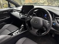 USED 2022 22 TOYOTA C-HR 1.8 VVT-h GPF Design SUV 5dr Petrol Hybrid CVT Euro 6 (s/s) (122 ps) 