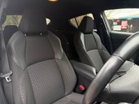 USED 2022 22 TOYOTA C-HR 1.8 VVT-h GPF Design SUV 5dr Petrol Hybrid CVT Euro 6 (s/s) (122 ps) 