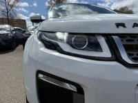 USED 2015 65 LAND ROVER RANGE ROVER EVOQUE 2.0 TD4 SE SUV 5dr Diesel Auto 4WD Euro 6 (s/s) (180 ps) A TRULY STUNNING ADDITION TO OUR FORECOURT FINISHED IN MASSIVELY POPULAR WHITE PAINT+4 WHEEL DRIVE WITH ACTIVE DRIVE LINE+SERVICE HISTORY+DIESEL+AUTOMATIC+ULEZ COMPLIANT+PRIVACY GLASS+CHROME TREAD PLATES+FRONT FOG LAMPS+FULL LEATHER INTERIOR+FULL PANORAMIC GLASS ROOF WITH POWERED BLIND+PARK ASSIST+CLIMATE CONTROL+18 INCH, 7 SPOKE ALLOY WHEELS+COST NEW &pound;36665 MAKING THIS USED VEHICLE OUTSTANDING VALUE AT OUR LOW PRICE+1 FULL YEARS MOT PRIOR TO COLLECTION+CALL NOW TO SECURE A VIEWING!!!!!!!!!!!!!!