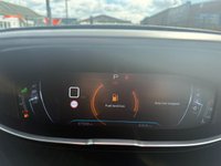 USED 2017 67 PEUGEOT 3008 1.6 BlueHDi Allure SUV 5dr Diesel EAT Euro 6 (s/s) (120 ps) AUTOMATIC! 8 SERVICE STAMPS. 1 OWNER. SAT NAV. PARKING SENSORS. HALF LEATHER TRIM. PRIVACY GLASS