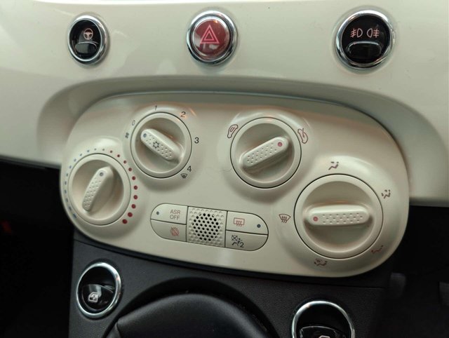 USED 2019 69 FIAT 500 1.2 500 Lounge 3dr CLICK & COLLECT/ HOME DELIVERY
