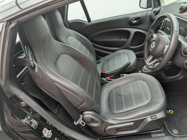 USED 2019 19 SMART FORTWO EQ fortwo Prime Premium 22kW 2dr CLICK+COLLECT / HOME DELIVERY