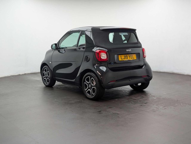 USED 2019 19 SMART FORTWO EQ fortwo Prime Premium 22kW 2dr CLICK+COLLECT / HOME DELIVERY