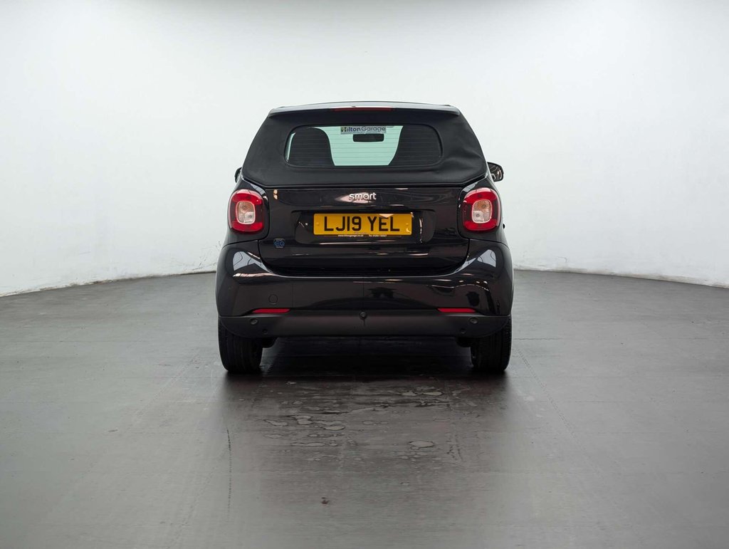 Used 2019 19 SMART FORTWO EQ fortwo Prime Premium 22kW 2dr CLICK+COLLECT / HOME DELIVERY