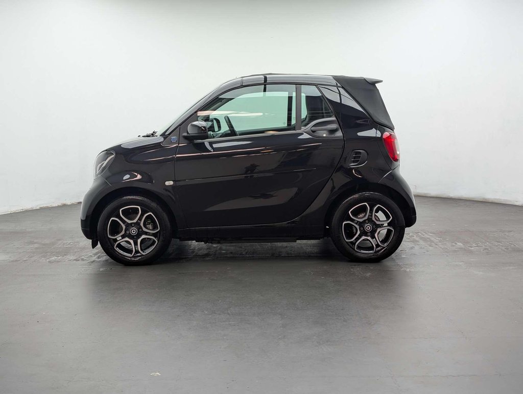 Used 2019 19 SMART FORTWO EQ fortwo Prime Premium 22kW 2dr CLICK+COLLECT / HOME DELIVERY