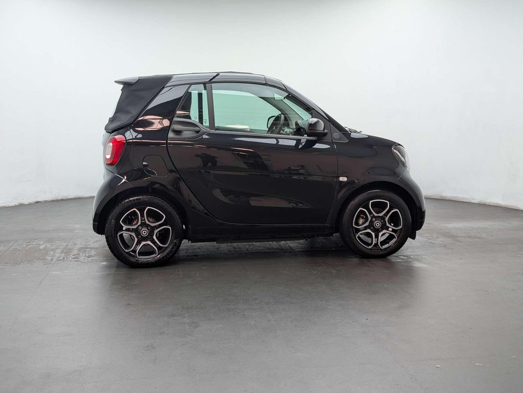 Used 2019 19 SMART FORTWO EQ fortwo Prime Premium 22kW 2dr CLICK+COLLECT / HOME DELIVERY