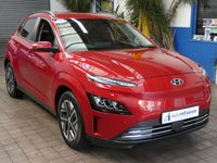 USED 2022 22 HYUNDAI KONA 64kWh Premium SUV 5dr Electric Auto (10.5kW Charger) (204 ps) SAT NAV REAR VIEW CAMERA HEATED SEATS HEATED STEERING WHEEL CRUISE CONTROL PARKING SENSORS 1 OWNER SERVICE HISTORY WARRANTY