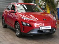 USED 2022 22 HYUNDAI KONA 64kWh Premium SUV 5dr Electric Auto (10.5kW Charger) (204 ps) SAT NAV REAR VIEW CAMERA HEATED SEATS HEATED STEERING WHEEL CRUISE CONTROL PARKING SENSORS 1 OWNER SERVICE HISTORY WARRANTY