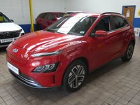 USED 2022 22 HYUNDAI KONA 64kWh Premium SUV 5dr Electric Auto (10.5kW Charger) (204 ps) SAT NAV REAR VIEW CAMERA HEATED SEATS HEATED STEERING WHEEL CRUISE CONTROL PARKING SENSORS 1 OWNER SERVICE HISTORY WARRANTY
