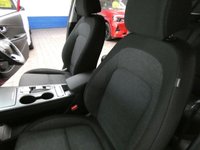 USED 2022 22 HYUNDAI KONA 64kWh Premium SUV 5dr Electric Auto (10.5kW Charger) (204 ps) SAT NAV REAR VIEW CAMERA HEATED SEATS HEATED STEERING WHEEL CRUISE CONTROL PARKING SENSORS 1 OWNER SERVICE HISTORY WARRANTY