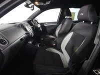 USED 2014 64 VOLKSWAGEN TIGUAN 2.0 TDI BlueMotion Tech R-Line SUV 5dr Diesel Manual 4WD Euro 5 (s/s) (Nav) (140 ps) 