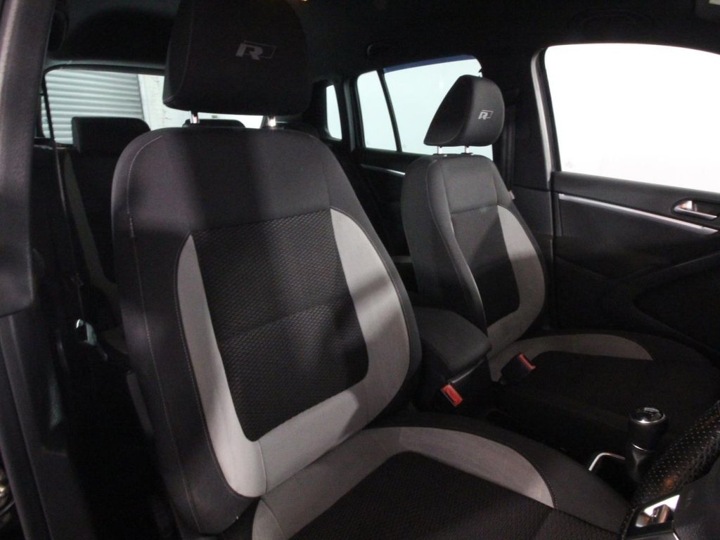 USED 2014 64 VOLKSWAGEN TIGUAN 2.0 TDI BlueMotion Tech R-Line SUV 5dr Diesel Manual 4WD Euro 5 (s/s) (Nav) (140 ps) 