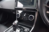 USED 2021 21 JAGUAR XE 2.0 D200 MHEV R-Dynamic Black Saloon 4dr Diesel Auto Euro 6 (s/s) (204 ps) MERIDIAN / 360 CAM / CARPLAY