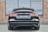 USED 2021 21 JAGUAR XE 2.0 D200 MHEV R-Dynamic Black Saloon 4dr Diesel Auto Euro 6 (s/s) (204 ps) MERIDIAN / 360 CAM / CARPLAY
