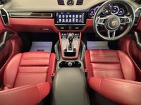 USED 2022 22 PORSCHE CAYENNE 3.0 V6 E-Hybrid 17.9kWh Platinum Edition SUV 5dr Petrol Plug-in Hybrid TiptronicS 4WD Euro 6 (s/s) (3.6kW Charger) (462 ps) 