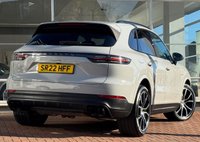 USED 2022 22 PORSCHE CAYENNE 3.0 V6 E-Hybrid 17.9kWh Platinum Edition SUV 5dr Petrol Plug-in Hybrid TiptronicS 4WD Euro 6 (s/s) (3.6kW Charger) (462 ps) 
