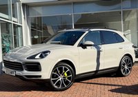 USED 2022 22 PORSCHE CAYENNE 3.0 V6 E-Hybrid 17.9kWh Platinum Edition SUV 5dr Petrol Plug-in Hybrid TiptronicS 4WD Euro 6 (s/s) (3.6kW Charger) (462 ps) 