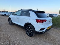 USED 2018 68 VOLKSWAGEN T-ROC 1.5 TSI GPF EVO Design SUV 5dr Petrol Manual Euro 6 (s/s) (150 ps) 
