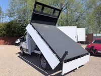 USED 2019 69 FORD TRANSIT White 2.0 350 EcoBlue Euro 6 Tipper, 31,600 miles, ULEZ compliant, 6-Speed manual, Electric windows, Radio. Bluetooth Plus VAT @ 20%!! This 2019 Ford Transit van boasts exceptionally low mileage for its age, having covered just 31,600 miles, and comes with the reassurance of a single owner and a full service history at 5K, 9K, 13K, 17K, 22K, and 28K.  The 2.0 350 EcoBlue RWD L2 H1 Euro 6 2dr (DRW) derivative is powered by an efficient 2.0L diesel engine, meeting Euro 6 emissions standards and offering low CO2 emissions.  Notable features include the Ford Connected Audio System with Bluetooth connectivity for seamless communicat