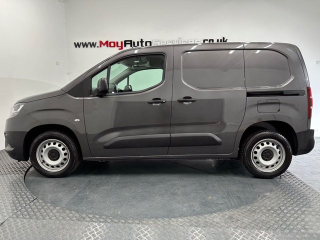 View our TOYOTA PROACE CITY