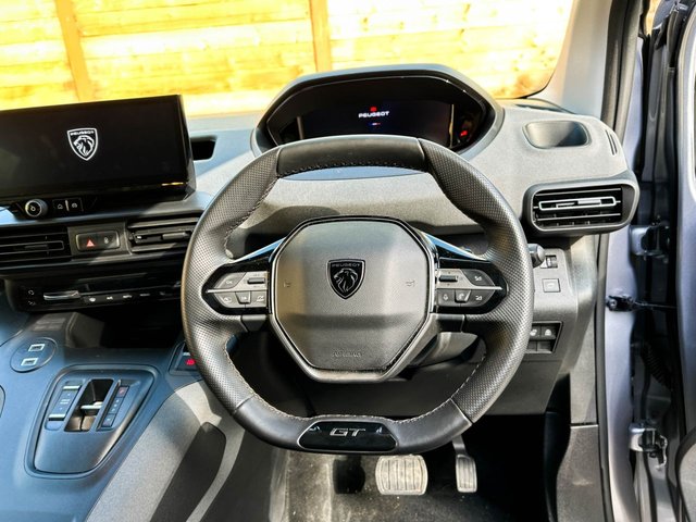 View our PEUGEOT RIFTER