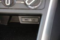 USED 2021 71 VOLKSWAGEN POLO 1.0 TSI Life Hatchback 5dr Petrol Manual Euro 6 (s/s) (95 ps) Digital Cockpit Display, Light and Sight pack, LED light, APPS
