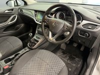 USED 2017 17 VAUXHALL ASTRA 1.4i Turbo Tech Line Sports Tourer 5dr Petrol Manual Euro 6 (125 ps) 