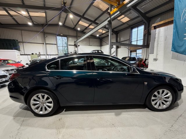 View our Vauxhall Insignia