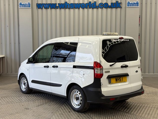 FORD TRANSIT COURIER at White Hire and Sales (WHS World)