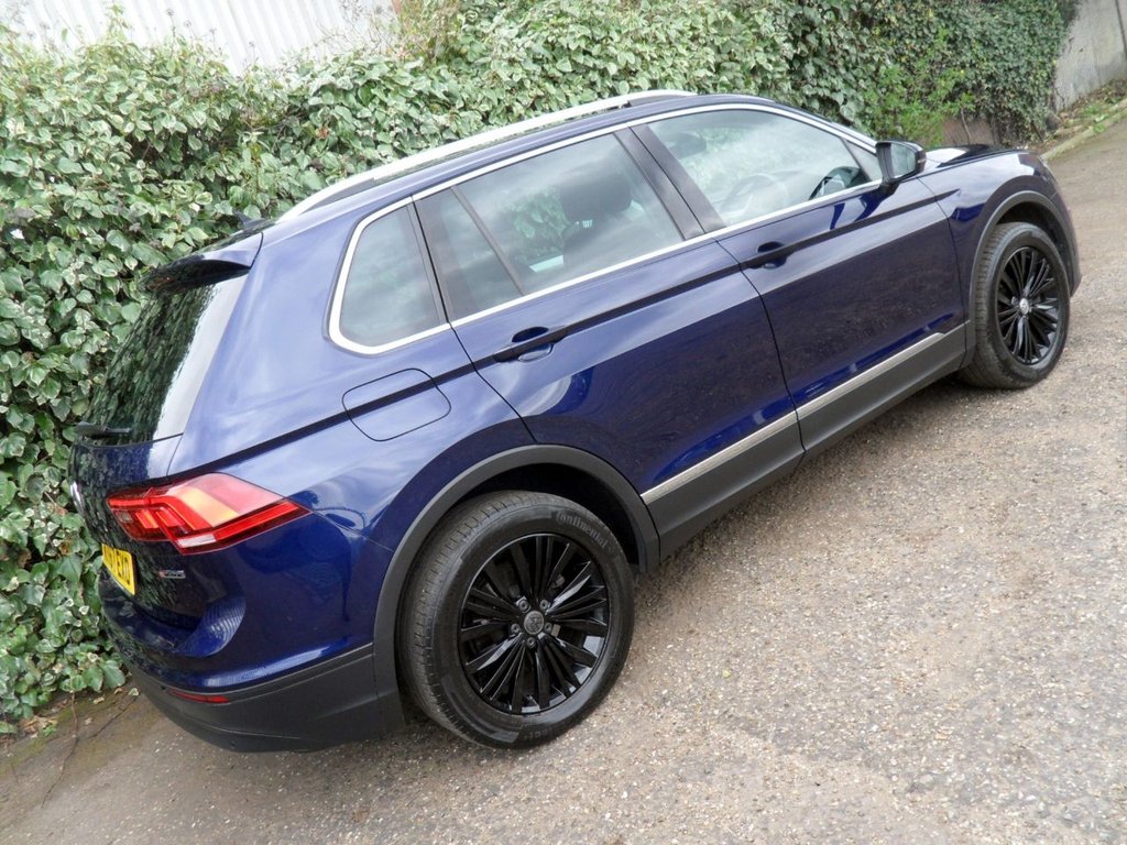 USED 2018 67 VOLKSWAGEN TIGUAN 2.0 TDI SE Navigation SUV 5dr Diesel DSG 4Motion Euro 6 (s/s) (190 ps) DSG Gearbox Serviced