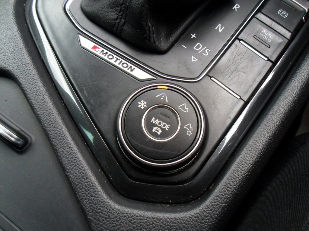 USED 2018 67 VOLKSWAGEN TIGUAN 2.0 TDI SE Navigation SUV 5dr Diesel DSG 4Motion Euro 6 (s/s) (190 ps) DSG Gearbox Serviced