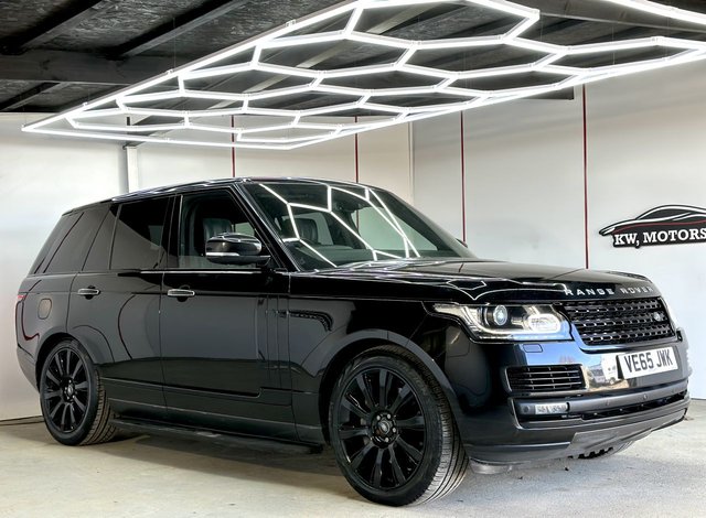 View our Land Rover Range Rover 4.4 SD V8 Autobiography SUV 5dr Diesel Auto 4WD Euro 6 (s/s) (339 ps)