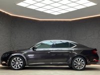 USED 2018 18 SKODA SUPERB 2.0 TDI Laurin & Klement Hatchback 5dr Diesel DSG Euro 6 (s/s) (150 ps) FSH, REAR CAMERA, HEATED SEATS, NAV
