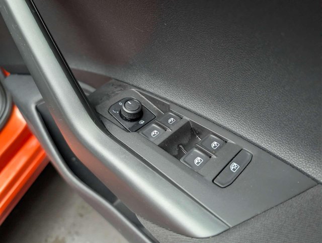USED 2020 20 VOLKSWAGEN POLO 1.0 Polo SE Evo 5dr CLICK & COLLECT/ HOME DELIVERY