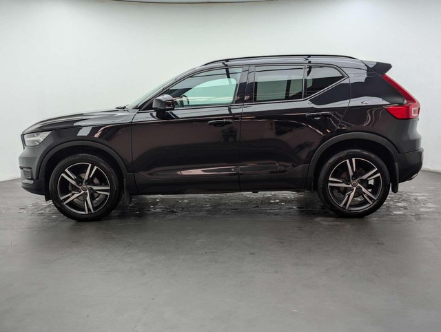 USED 2020 20 VOLVO XC40 1.5 XC40 R-Design T3 5dr CLICK & COLLECT/ HOME DELIVERY