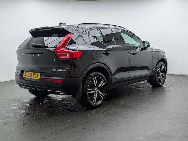 USED 2020 20 VOLVO XC40 1.5 XC40 R-Design T3 5dr CLICK & COLLECT/ HOME DELIVERY