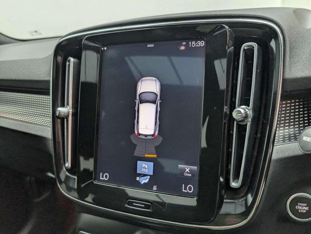 USED 2020 20 VOLVO XC40 1.5 XC40 R-Design T3 5dr CLICK & COLLECT/ HOME DELIVERY