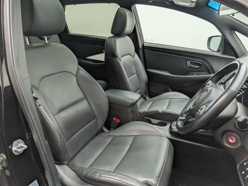 Used 2017 17 KIA CARENS 1.7 Carens 4 CRDi ISG Semi-Auto 5dr CLICK & COLLECT/ HOME DELIVERY