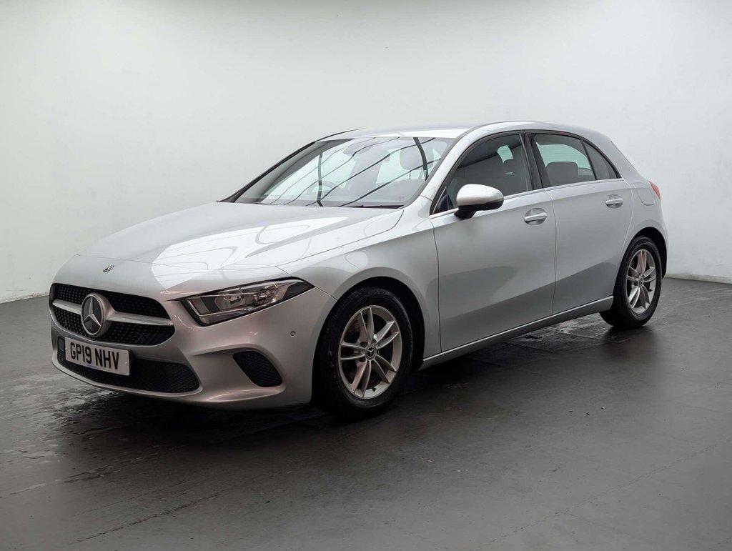 Used 2019 19 MERCEDES-BENZ A-CLASS 1.3 A 180 SE Executive 5dr CLICK & COLLECT/ HOME DELIVERY