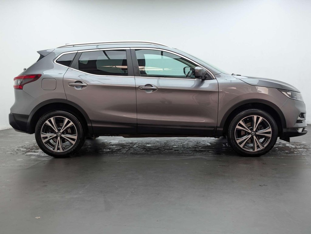 Used 2017 67 NISSAN QASHQAI 1.2 Qashqai N-Connecta DiG-T 5dr CLICK & COLLECT/ HOME DELIVERY