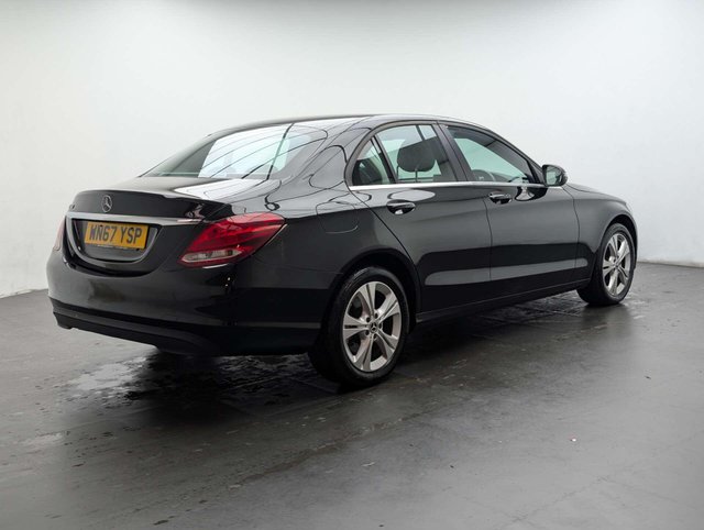 USED 2017 67 MERCEDES-BENZ C-CLASS 2.0 C 200 SE Executive Auto 4dr CLICK & COLLECT/ HOME DELIVERY
