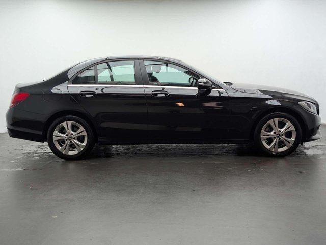 USED 2017 67 MERCEDES-BENZ C-CLASS 2.0 C 200 SE Executive Auto 4dr CLICK & COLLECT/ HOME DELIVERY