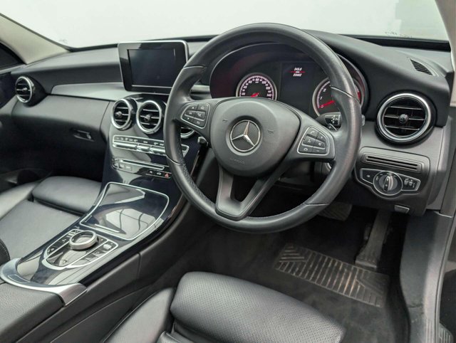 USED 2017 67 MERCEDES-BENZ C-CLASS 2.0 C 200 SE Executive Auto 4dr CLICK & COLLECT/ HOME DELIVERY